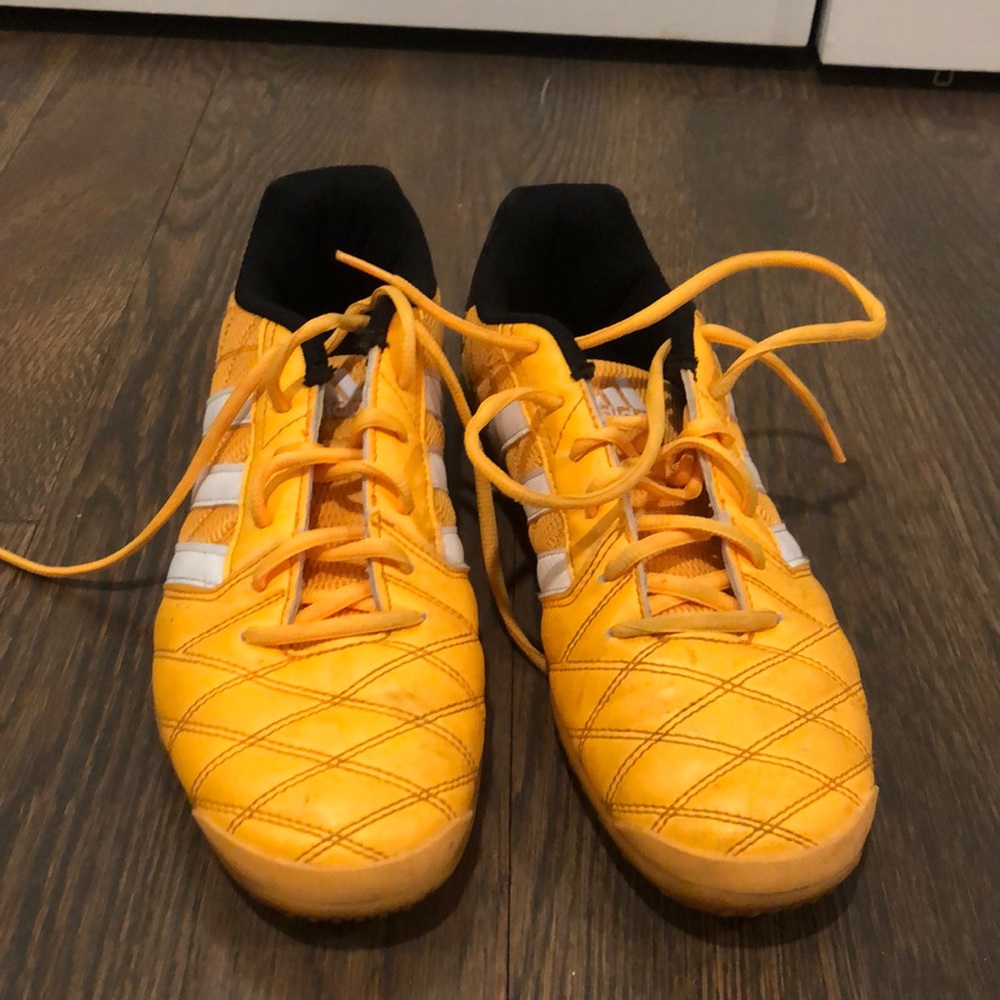 Adidas men’s soccer turfs